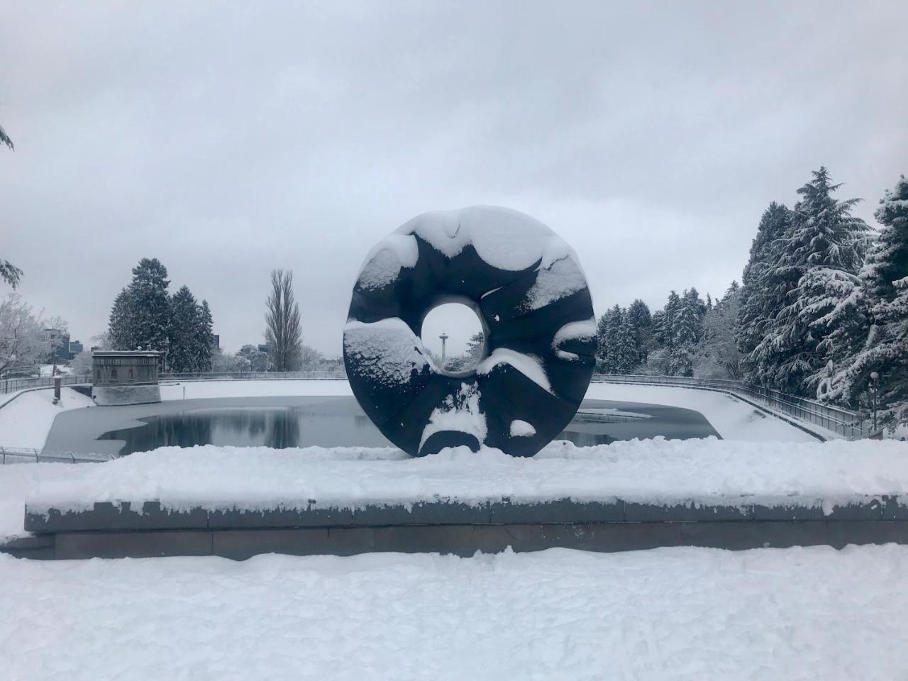 Vilka är de bästa hotellen i närheten av Chihuly Garden and Glass? Seattle Exteriör bild